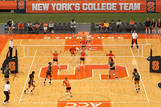 Women’s Volleyball Team to Host Summer Camps