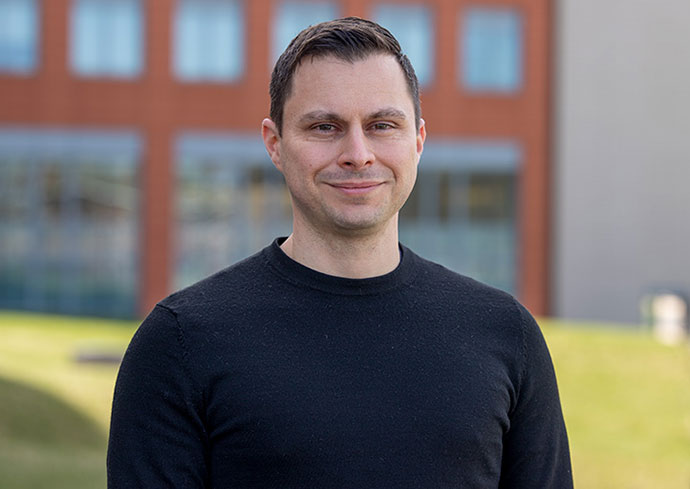 Professor Receives Award for Outstanding Research in Privacy Enhancing Technologies