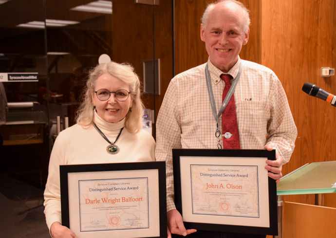 Darle Balfoort and John Olson Receive 2022 Libraries Distinguished Service Award