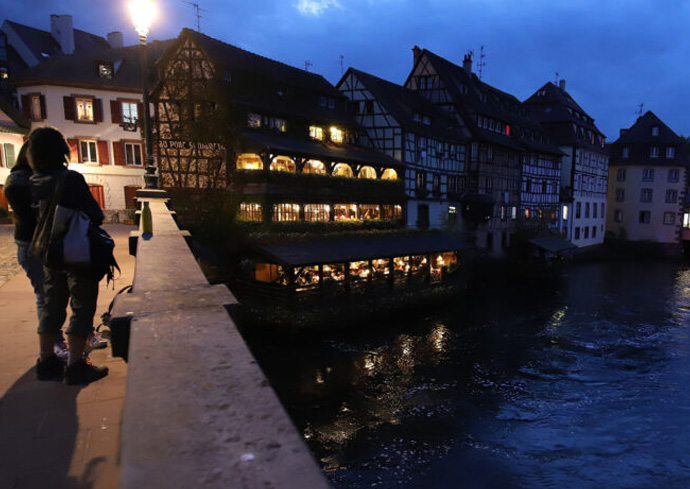 ECS Students Invited to Study Abroad at the Crossroads of Europe