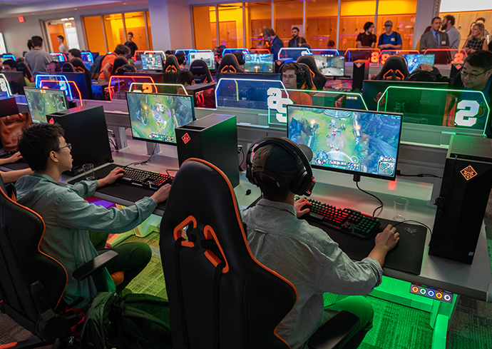 From Zero to Hero: Syracuse University Esports Program Earns National Recognition in First Year