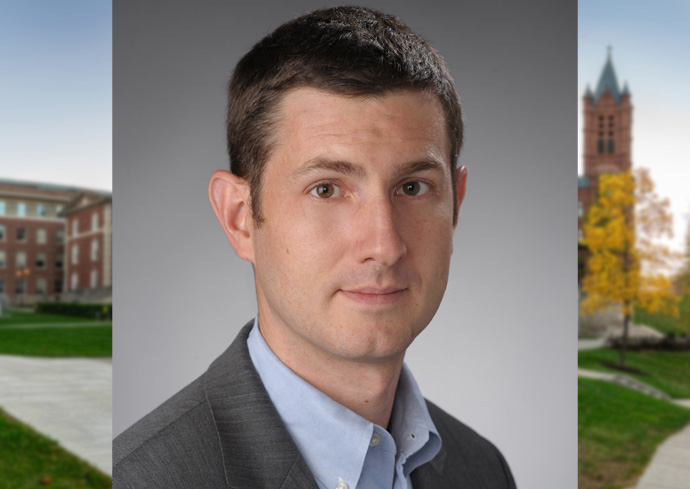 Maxwell’s Alexander Rothenberg Honored With Moynihan Award for Teaching and Research