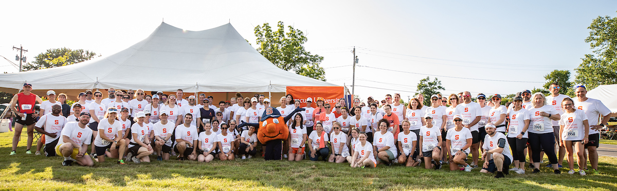 panoramic shot of SU participants in the 2023 WorkForce Run at Onondaga Lake Parkway