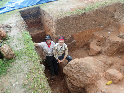 Professor Christopher DeCorse and Ph.D. student Sean Reid