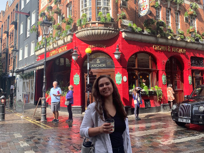 Study abroad student in London