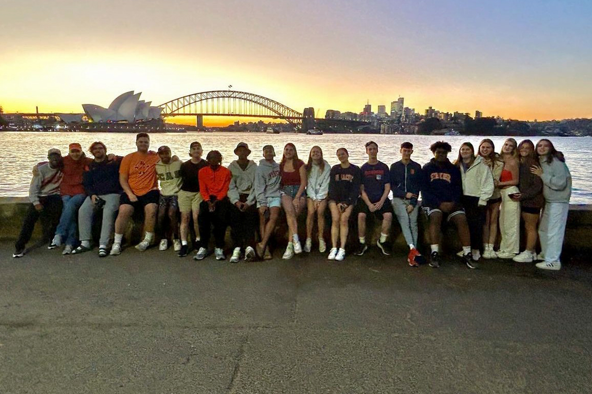 Students on a study abroad trip in Australia.