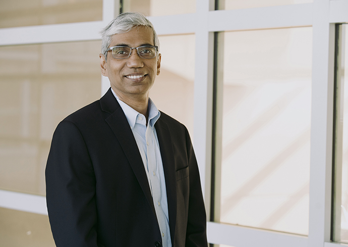 Whitman School Names Inaugural Albert and Betty Hill Professor